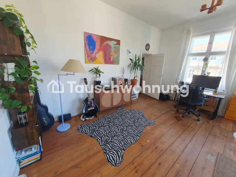 Tauschwohnung: Helle 2 - Zi Woh., Balkon, NK; suchen 3-4 Zi. Süden — photo 1